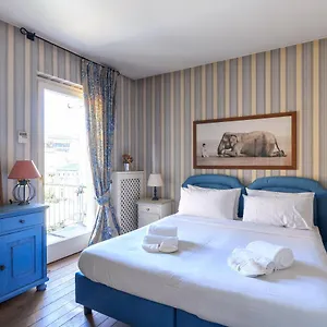 Montenapoleone-duomo Attico Di Lusso E Parcheggio Privato Apartamento Milán